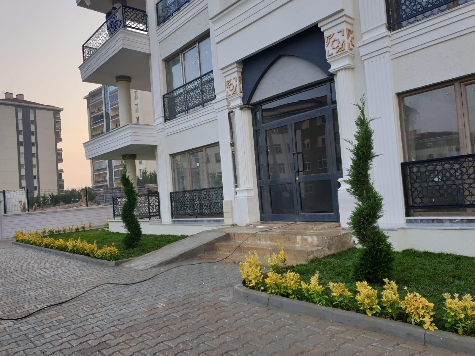 مجمع بورصا - منظر خارجي ١٨