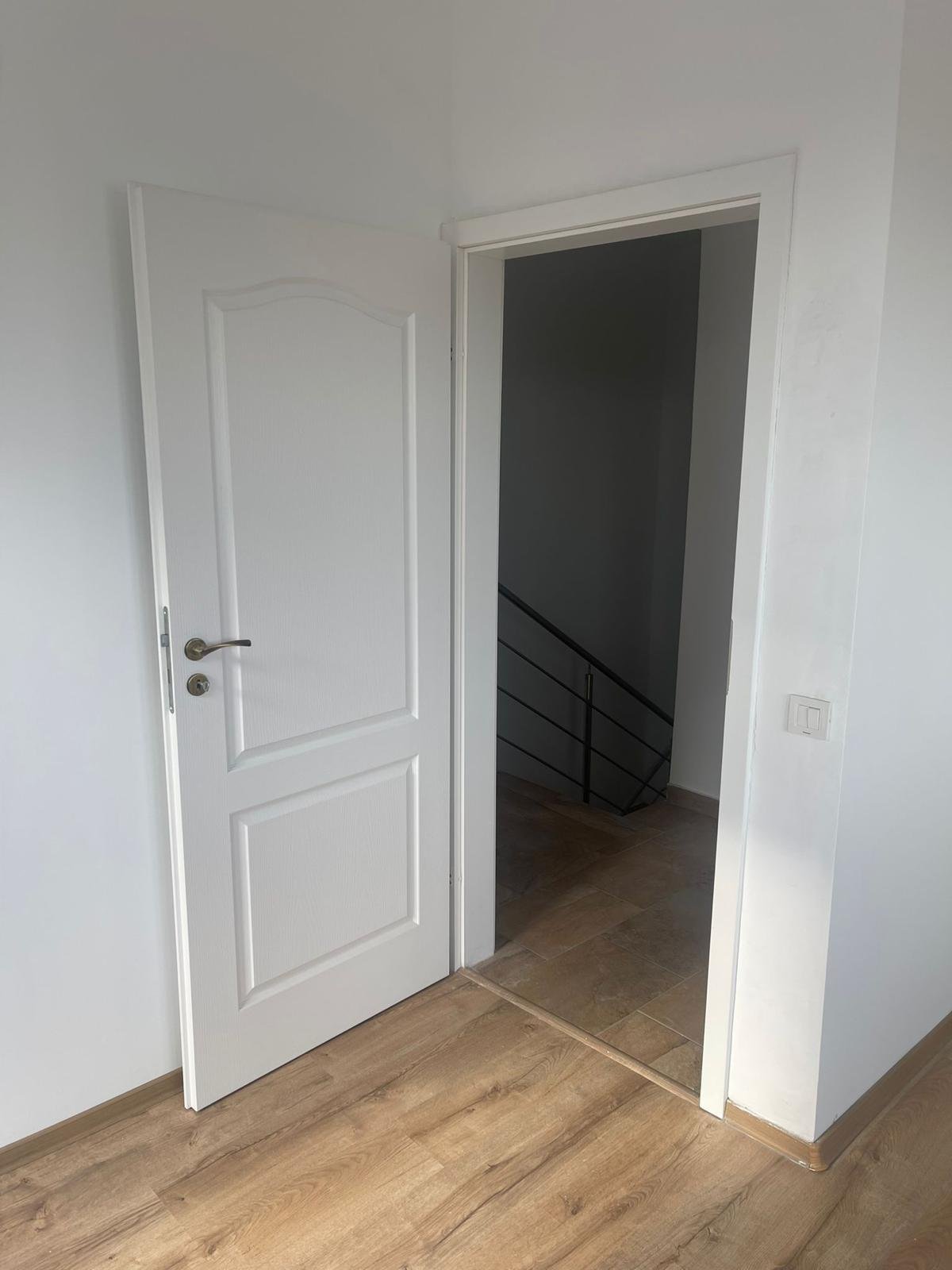 مجمع فيلل رومانيا - منظر داخلي ١