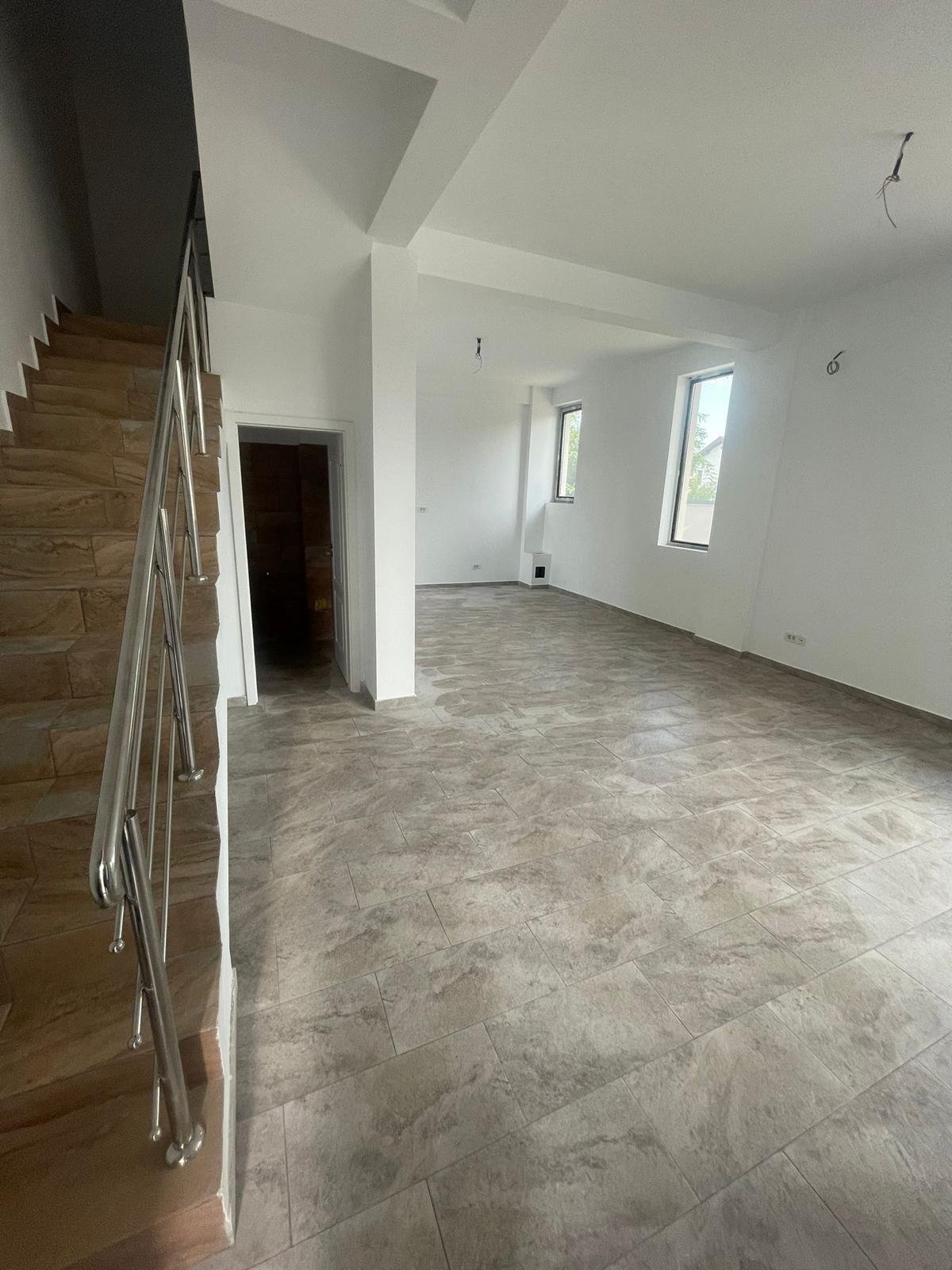 مجمع فيلل رومانيا - منظر داخلي ٦