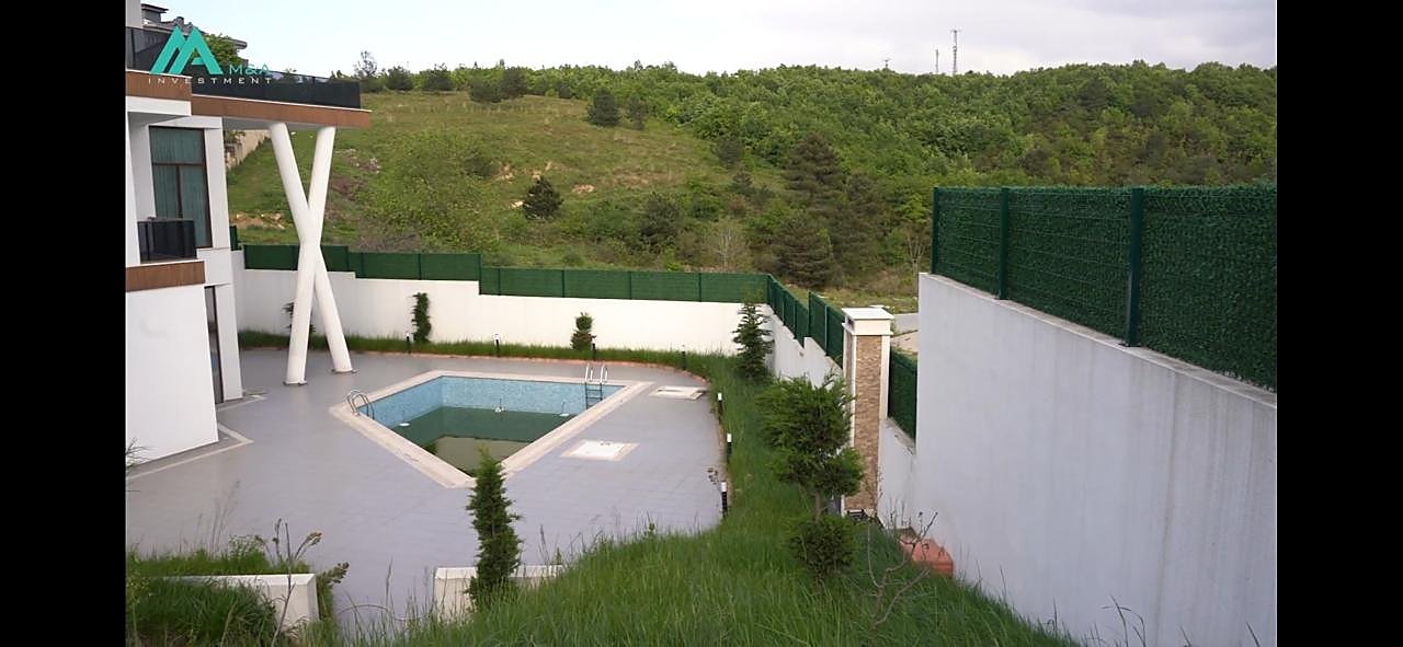 فيلا يلوا - منظر خارجي ٢